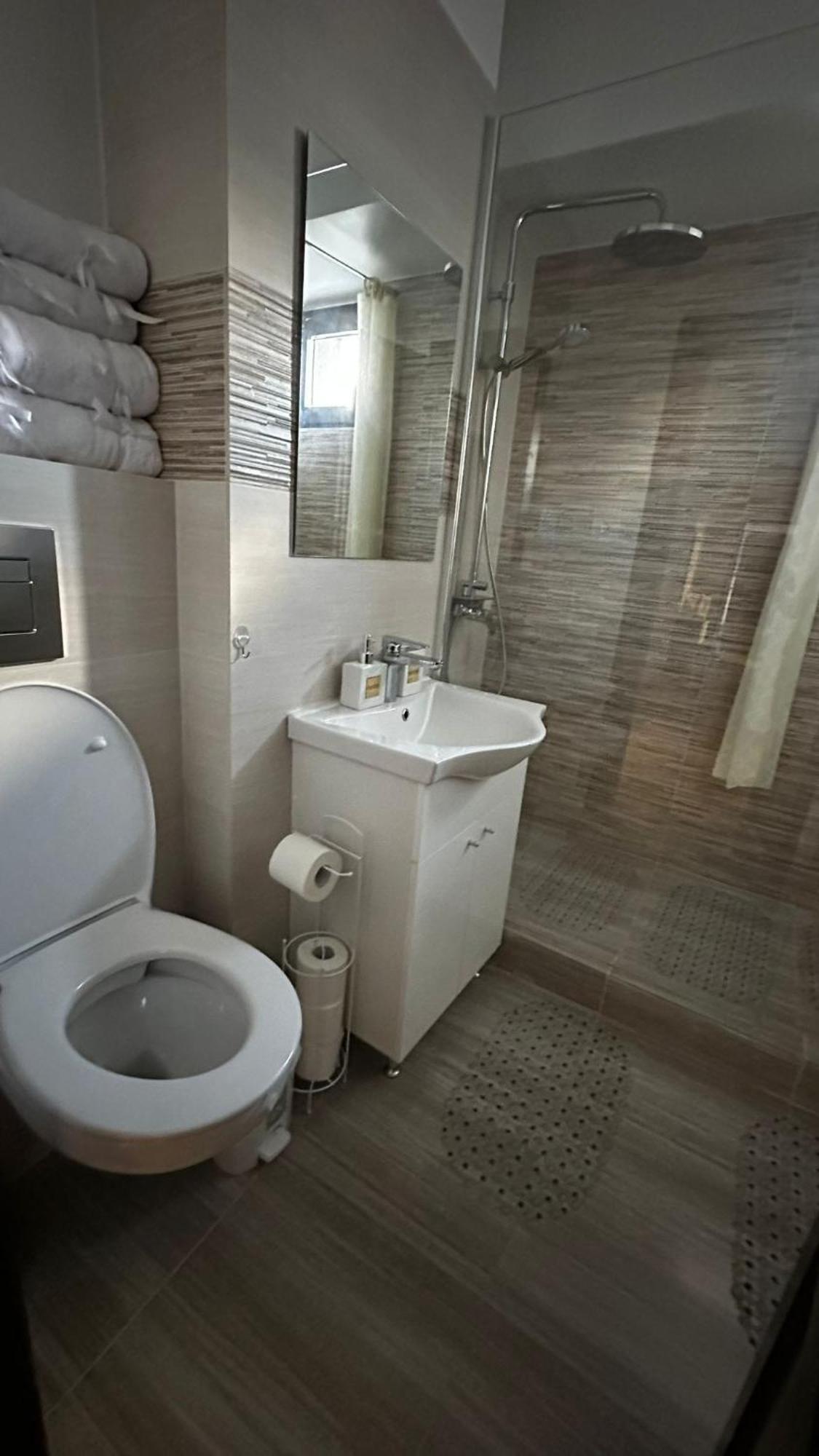 Sofiart Apartment Bucharest Exterior photo