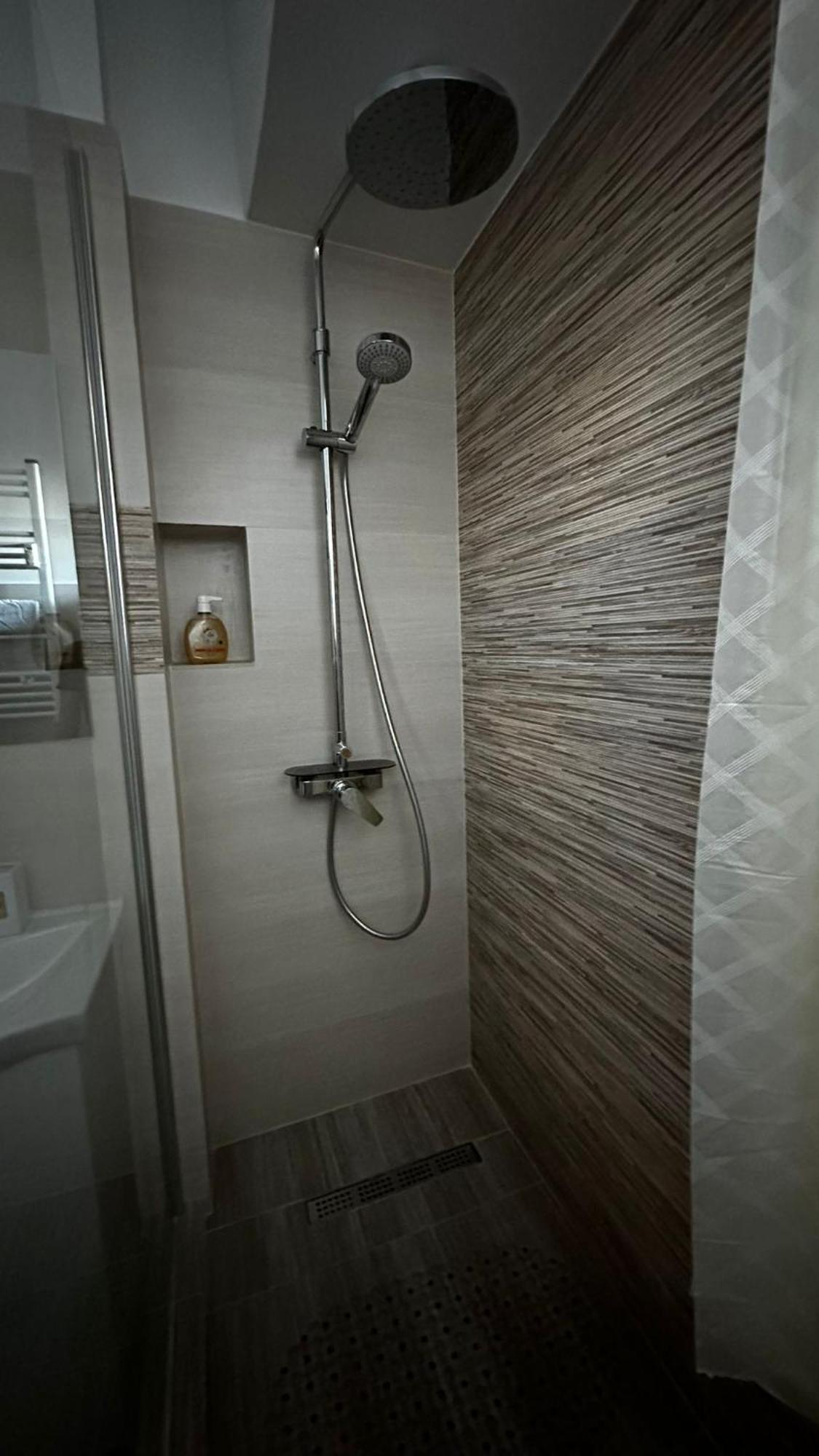 Sofiart Apartment Bucharest Exterior photo