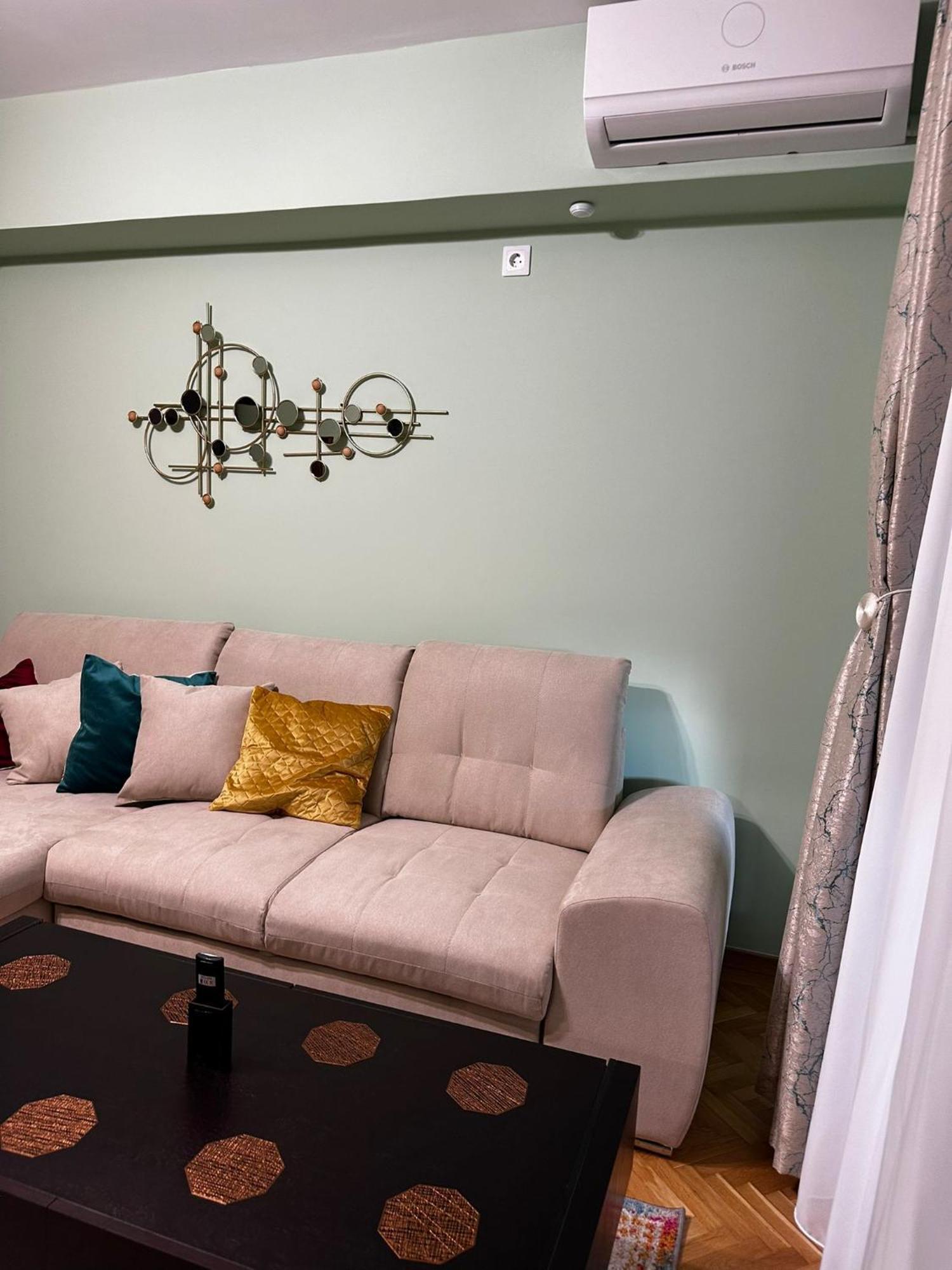 Sofiart Apartment Bucharest Exterior photo